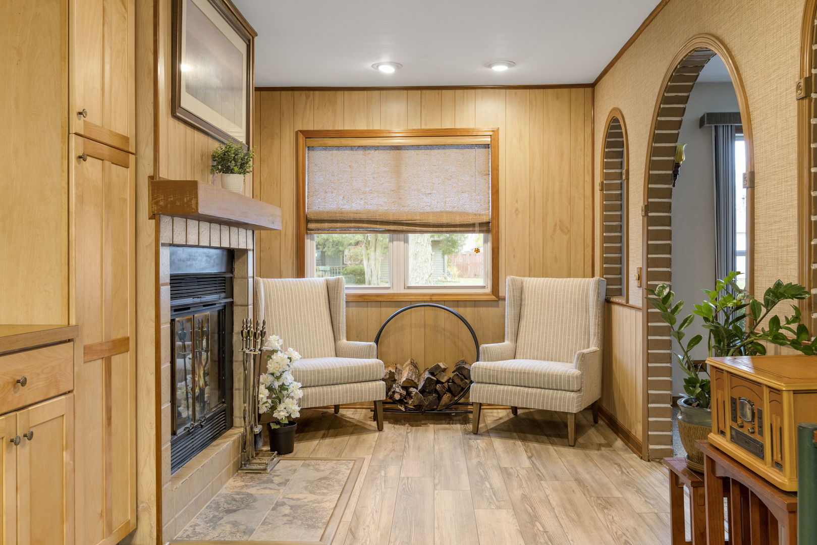 470 Oakwood Road, Wauconda, IL 60084