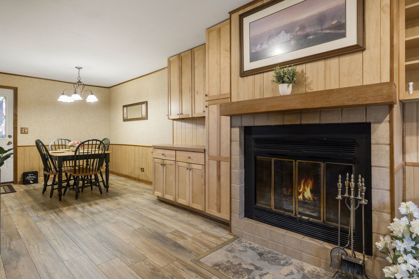 470 Oakwood Road, Wauconda, IL 60084