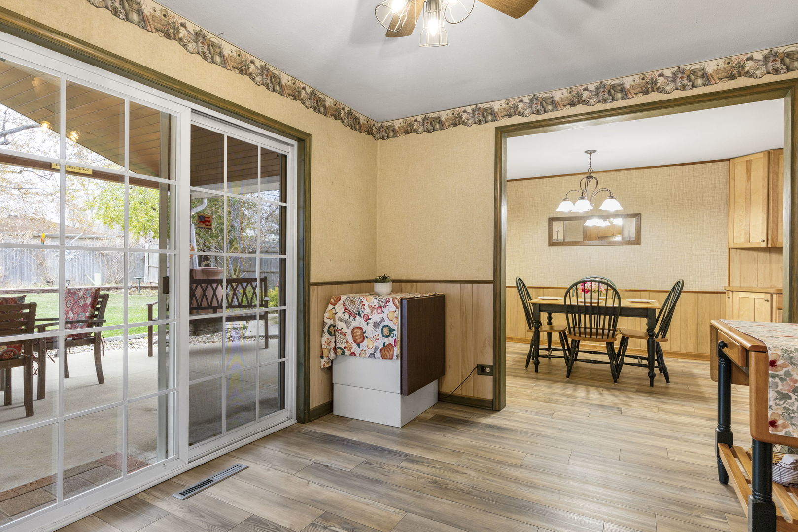 470 Oakwood Road, Wauconda, IL 60084