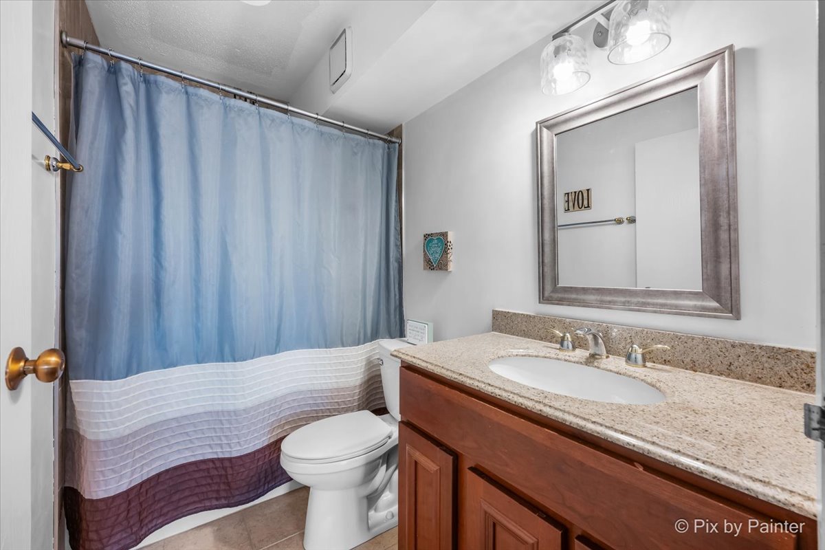 1840 HUNTINGTON Boulevard #BW608, Hoffman Estates, IL 60169