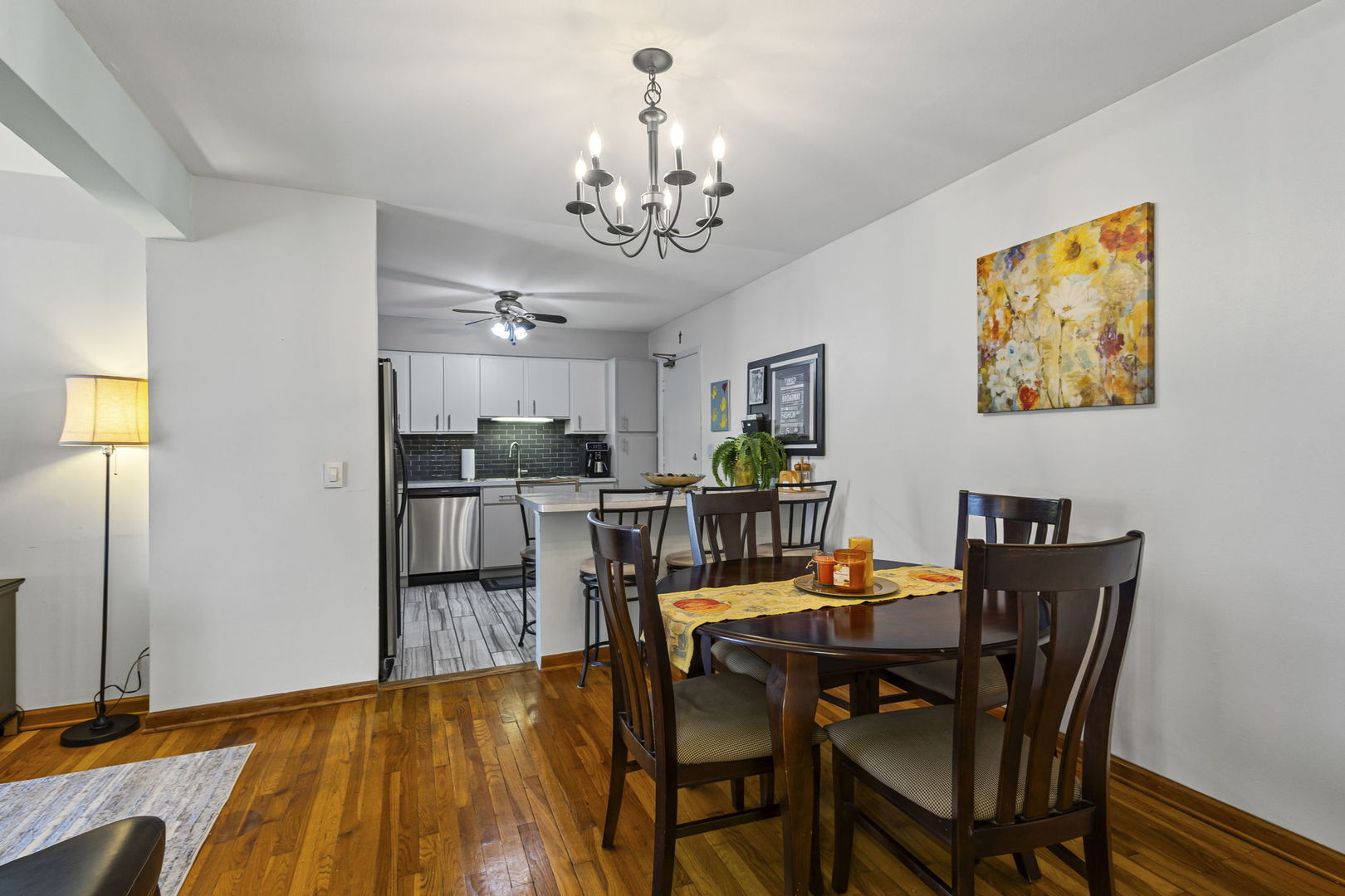 9561 Dee Road #1D, Des Plaines, IL 60016