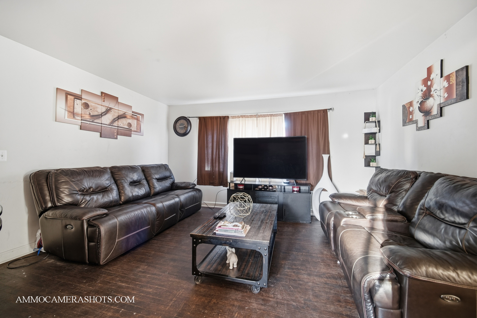 909 Bishop Avenue, Aurora, IL 60506