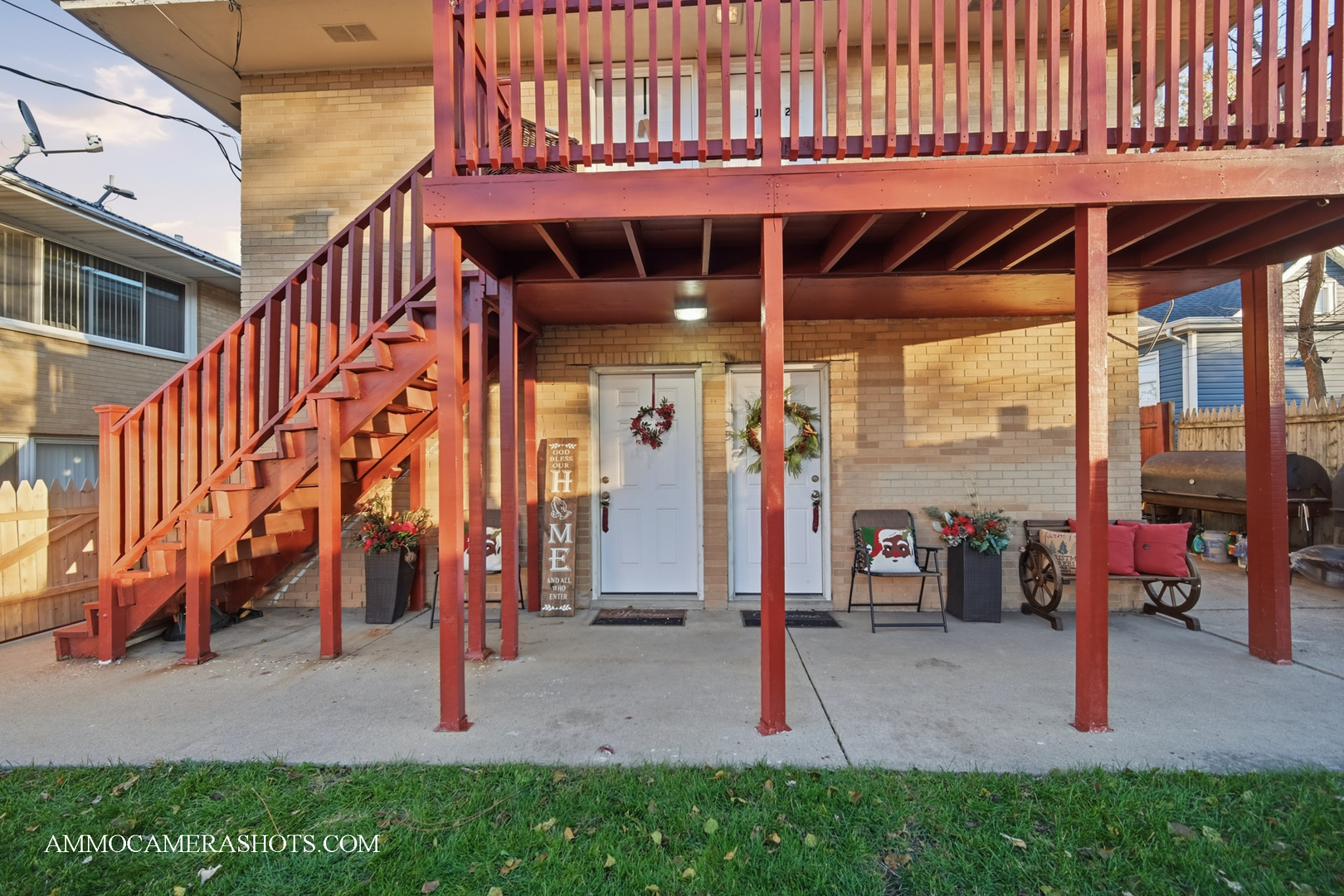 909 Bishop Avenue, Aurora, IL 60506