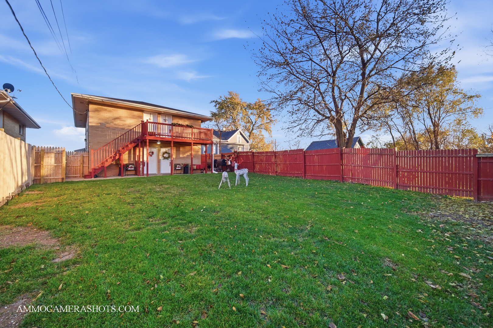 909 Bishop Avenue, Aurora, IL 60506