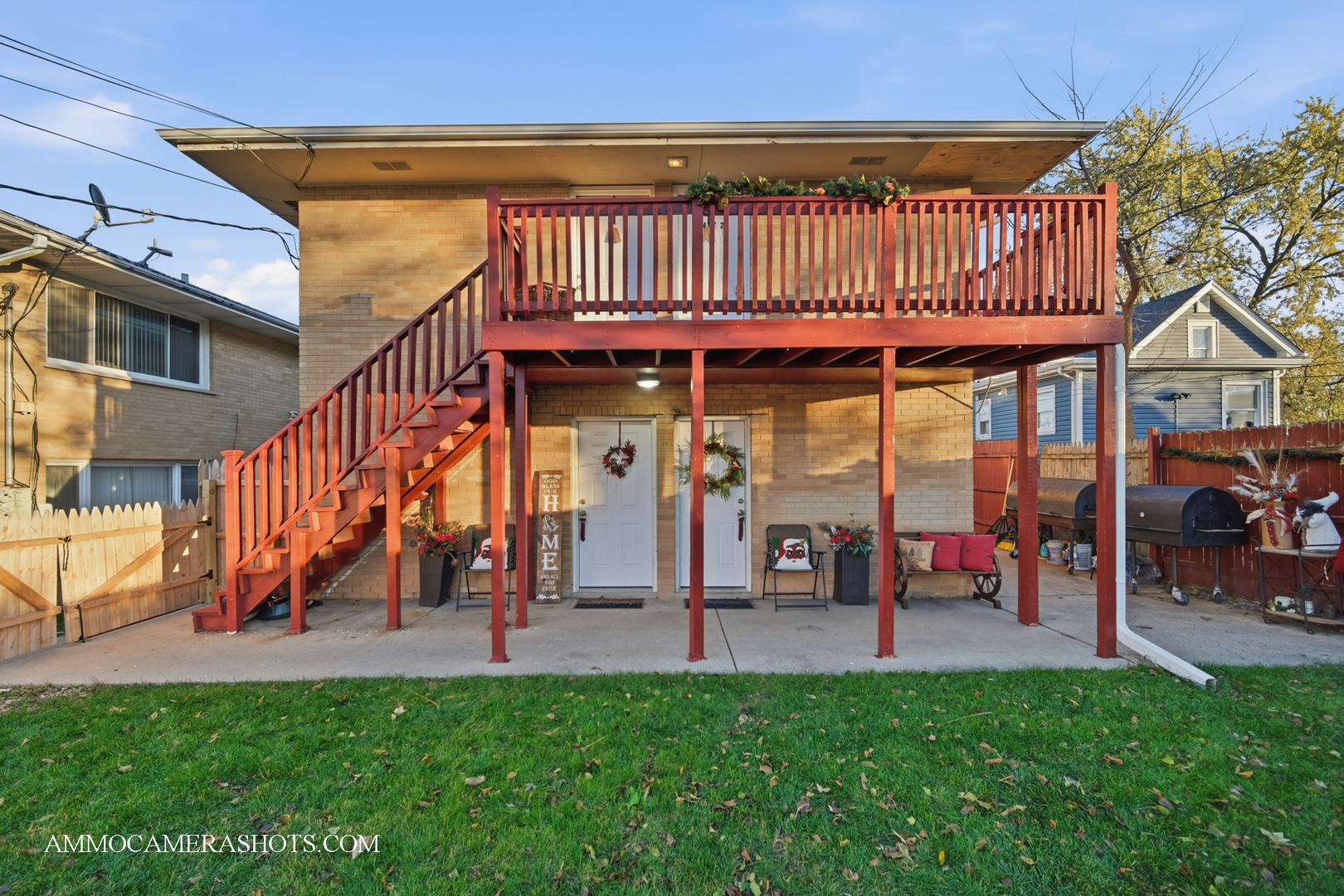 909 Bishop Avenue, Aurora, IL 60506