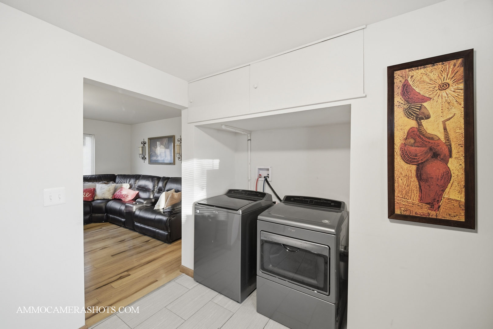 909 Bishop Avenue, Aurora, IL 60506