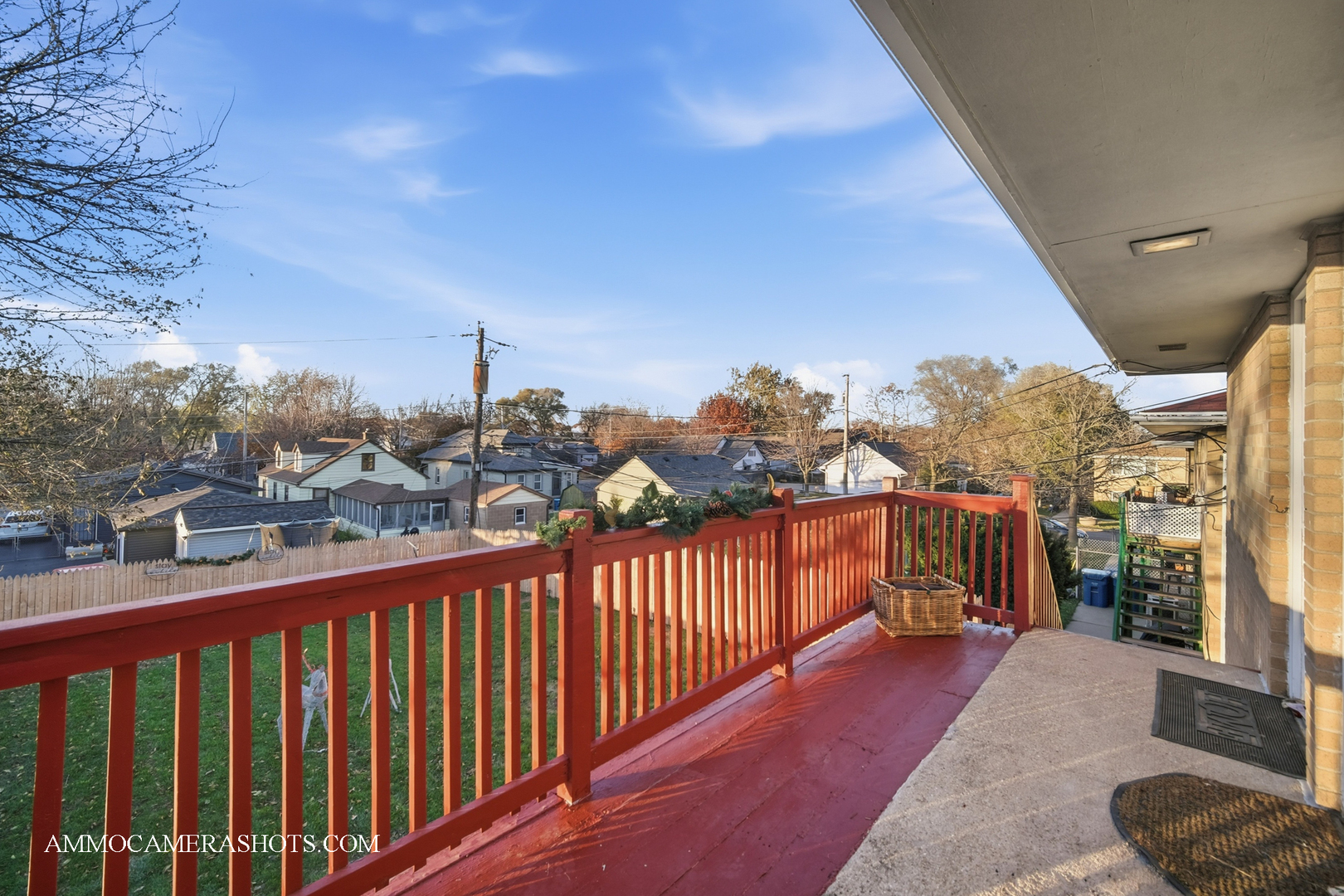 909 Bishop Avenue, Aurora, IL 60506