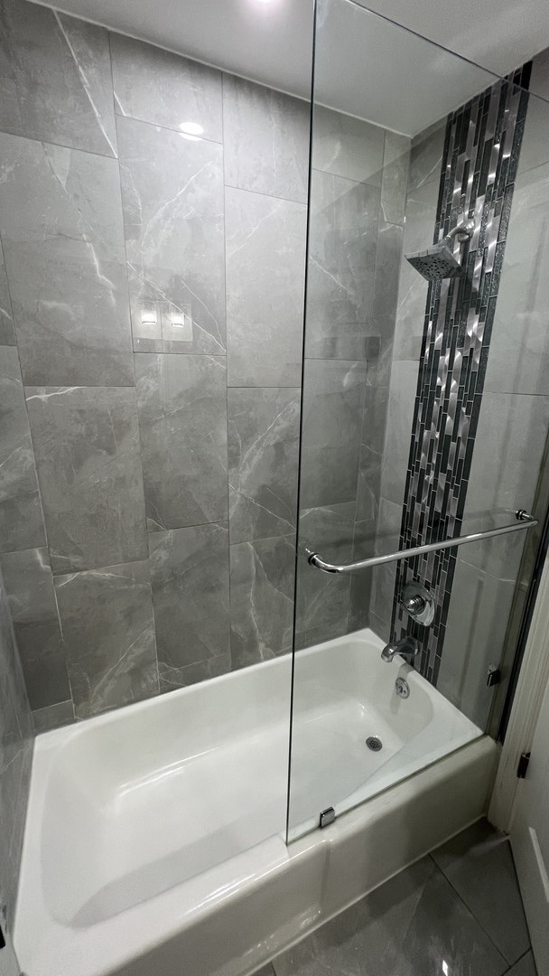 1045 Hampton Harbor #1045, Schaumburg, IL 60193