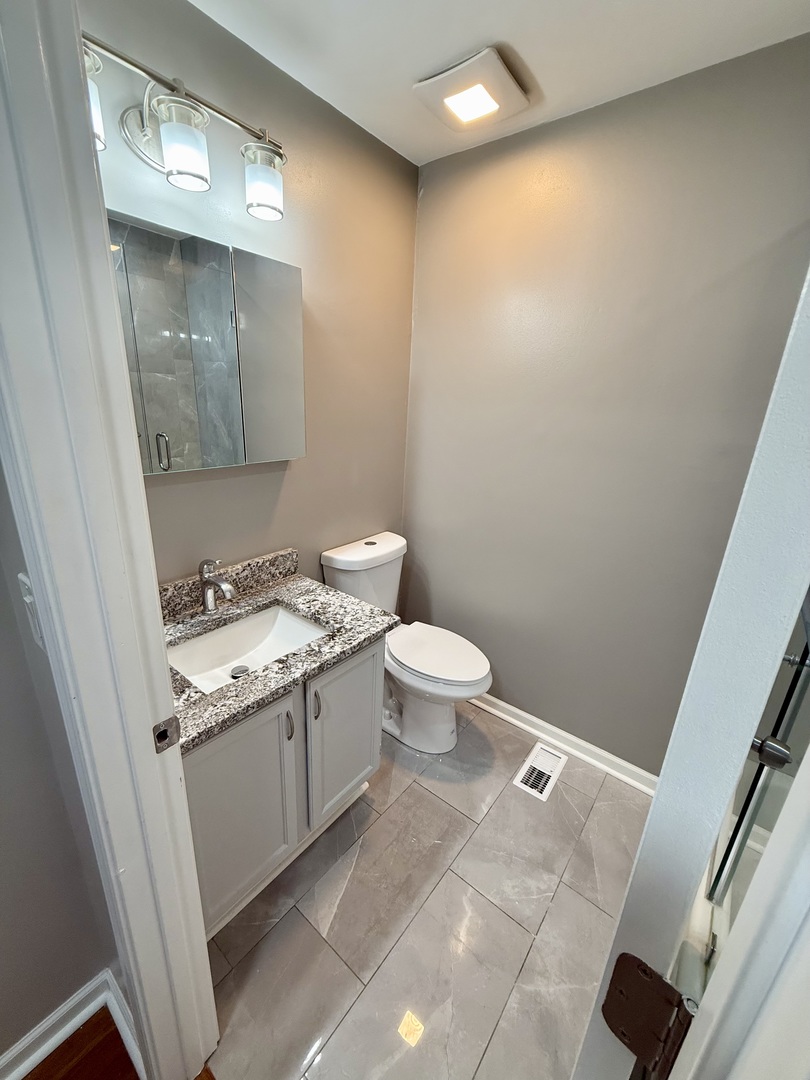 1045 Hampton Harbor #1045, Schaumburg, IL 60193