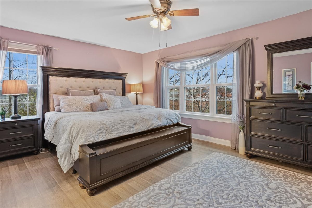 2667 Woodmere Drive, Darien, IL 60561