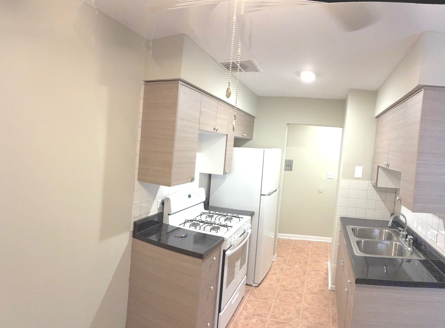 5420 N Kenmore Avenue #205, Chicago, IL 60640