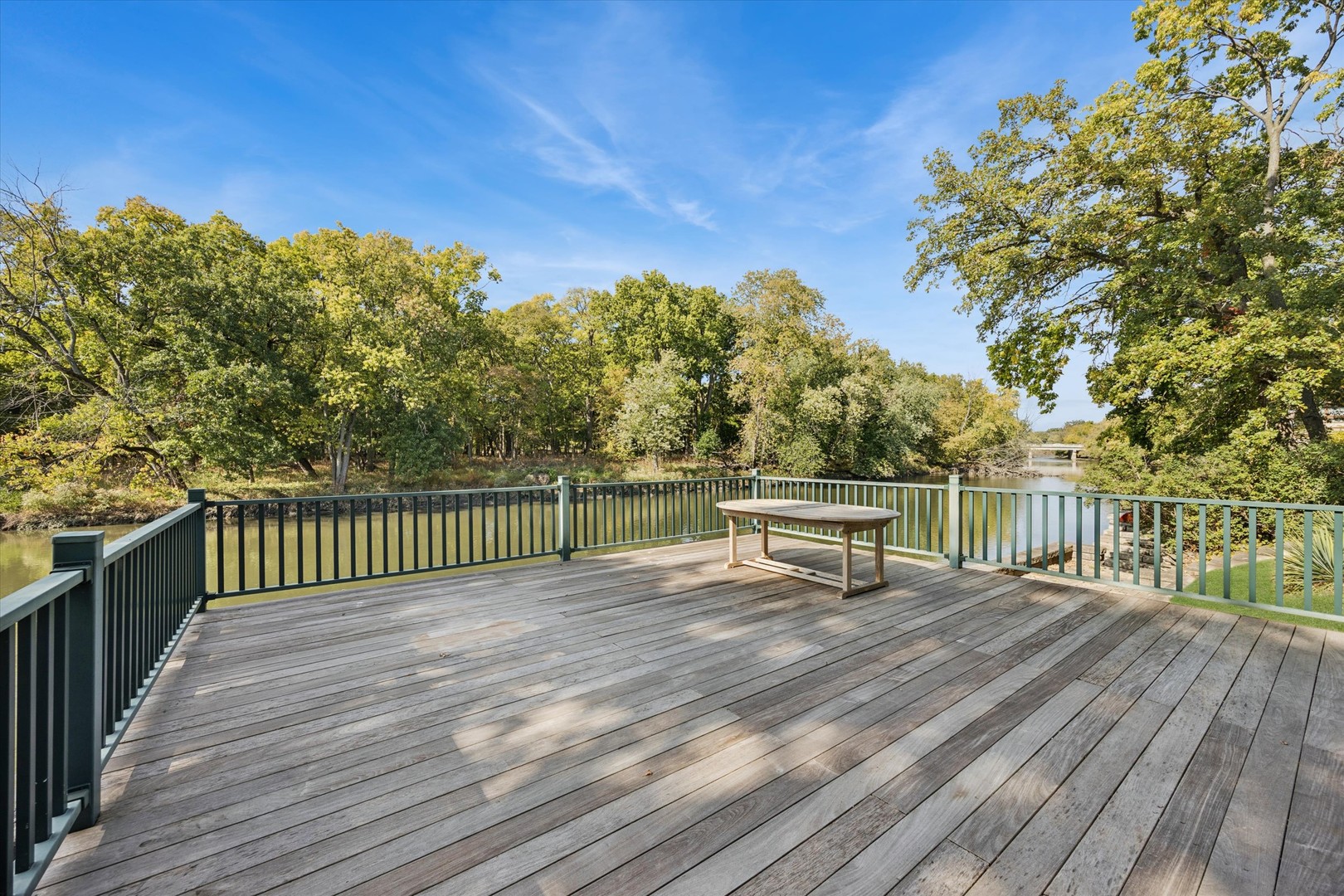 220 Maplewood Road, Riverside, IL 60546