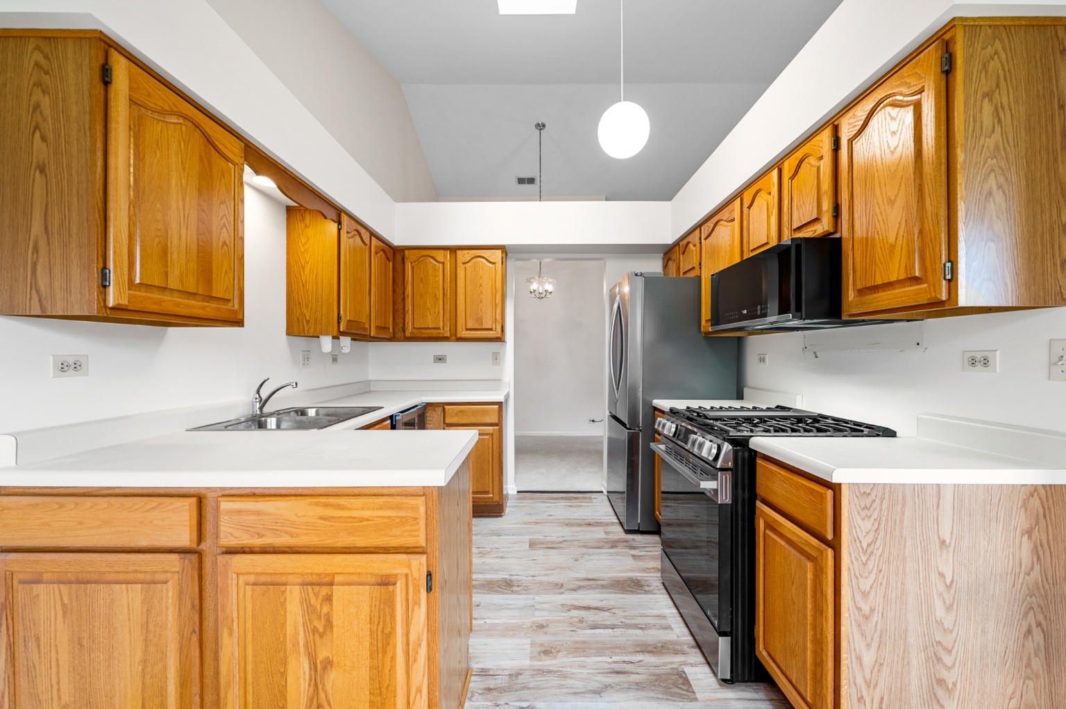 906 E Steger Road #5, Crete, IL 60417