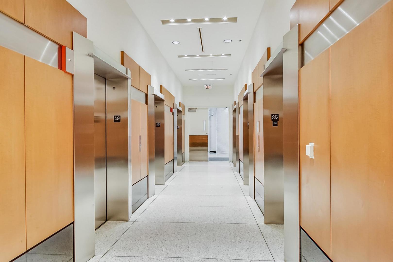 512 N McClurg Court #1704, Chicago, IL 60611