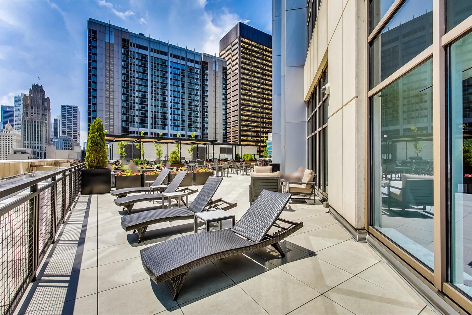 512 N McClurg Court #1704, Chicago, IL 60611