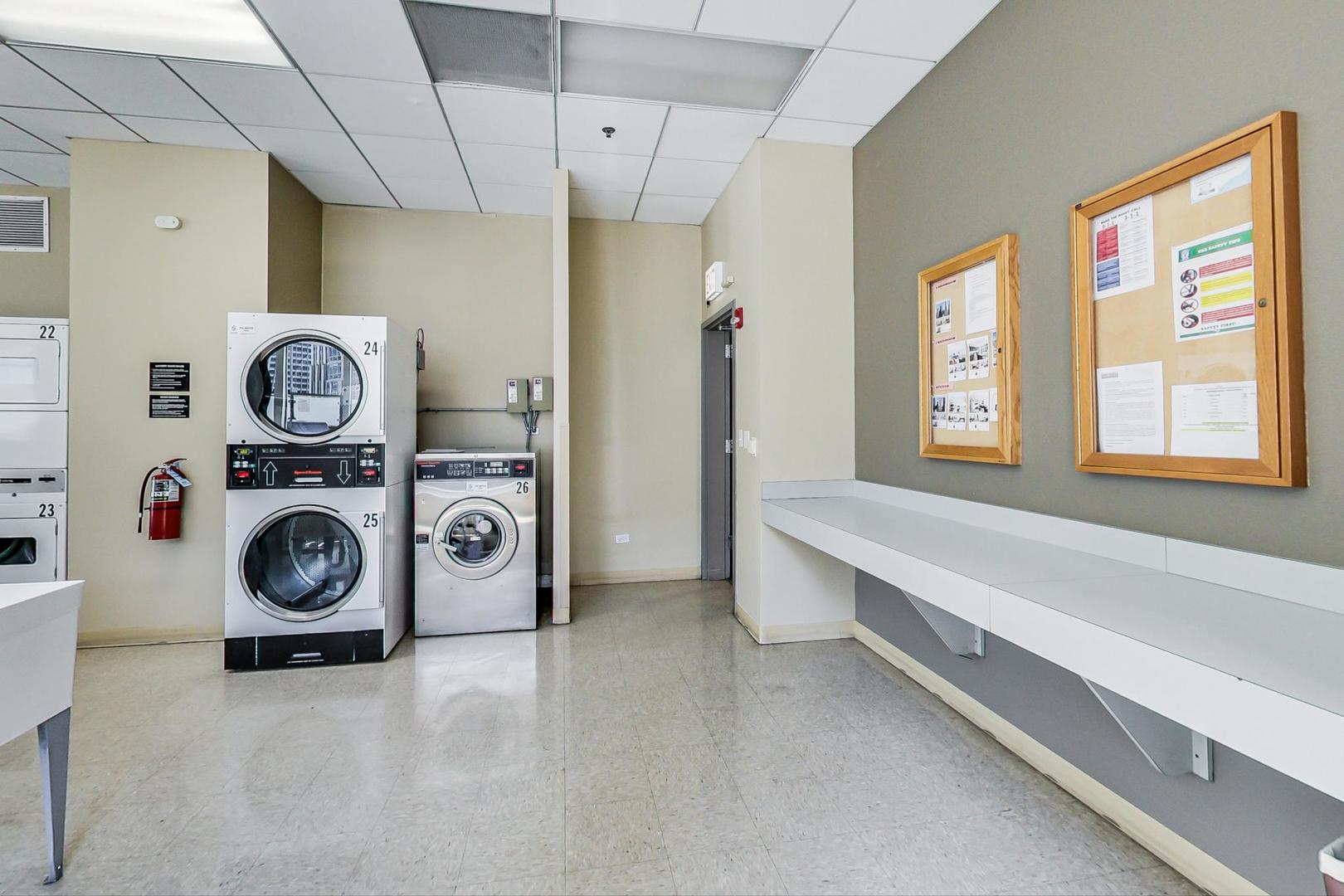 512 N McClurg Court #1704, Chicago, IL 60611