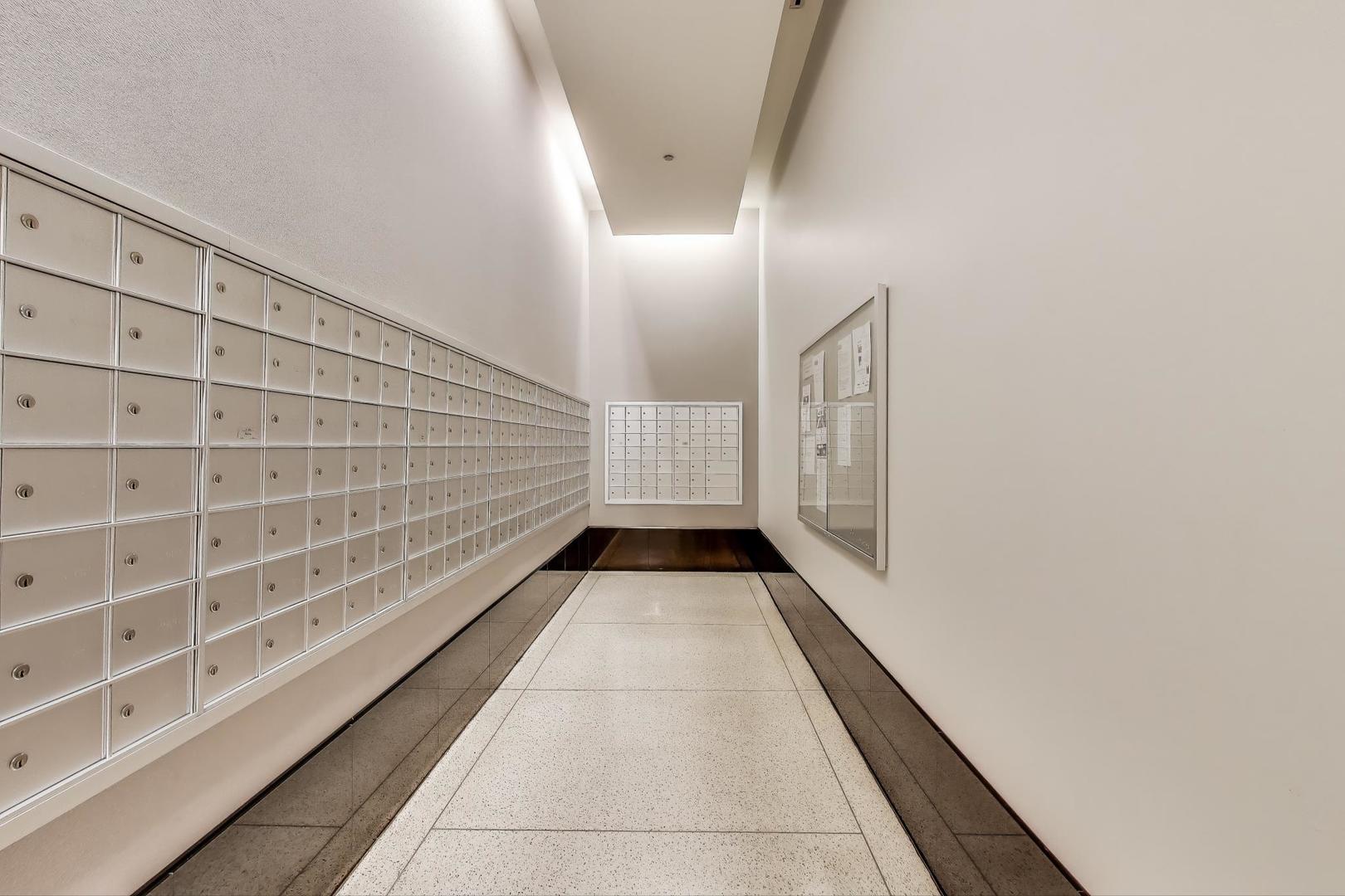 512 N McClurg Court #1704, Chicago, IL 60611