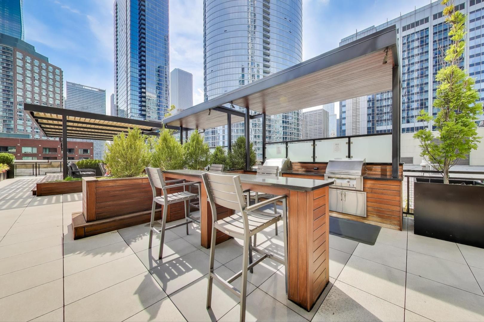 512 N McClurg Court #1704, Chicago, IL 60611