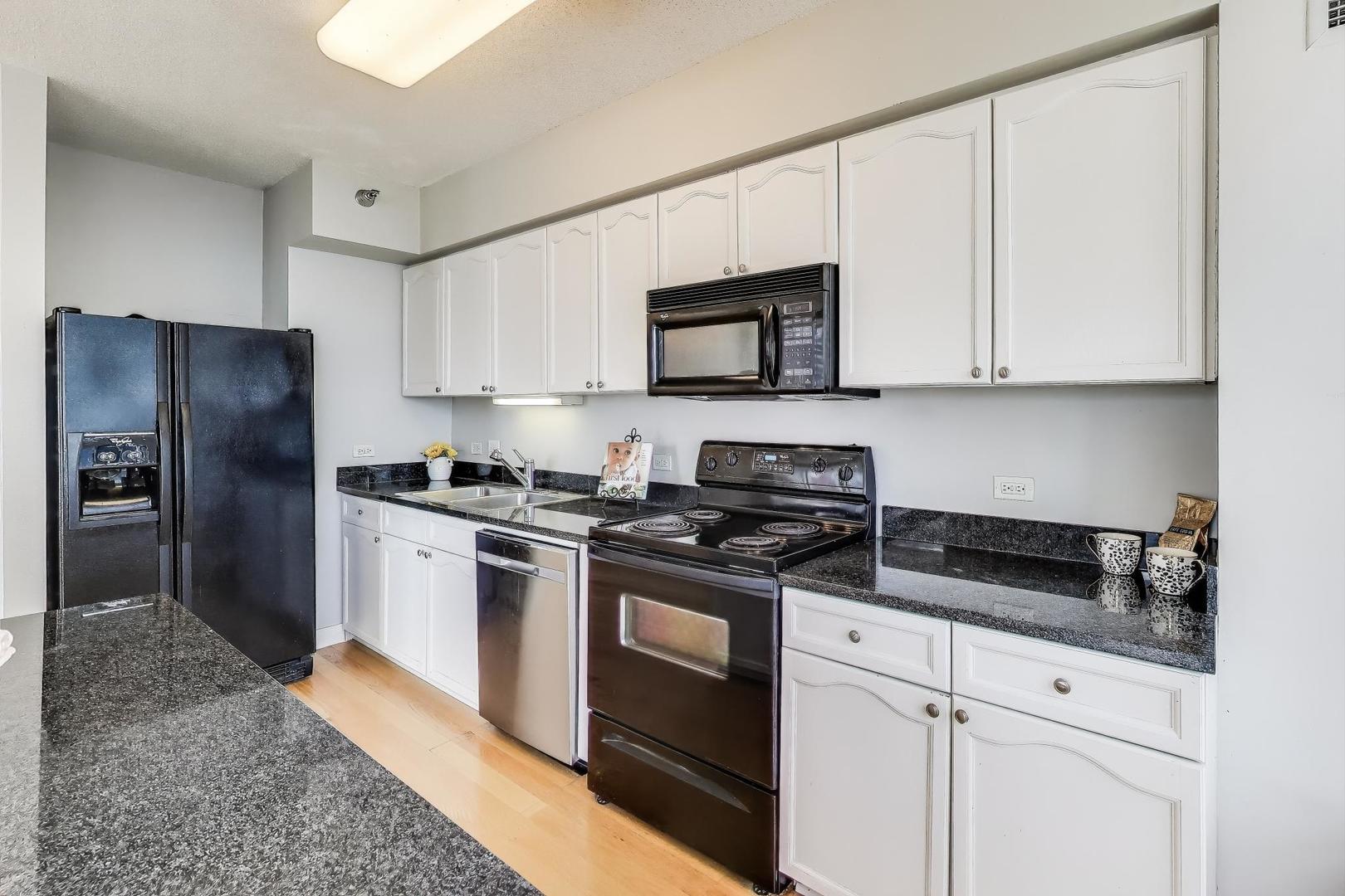 512 N McClurg Court #1704, Chicago, IL 60611