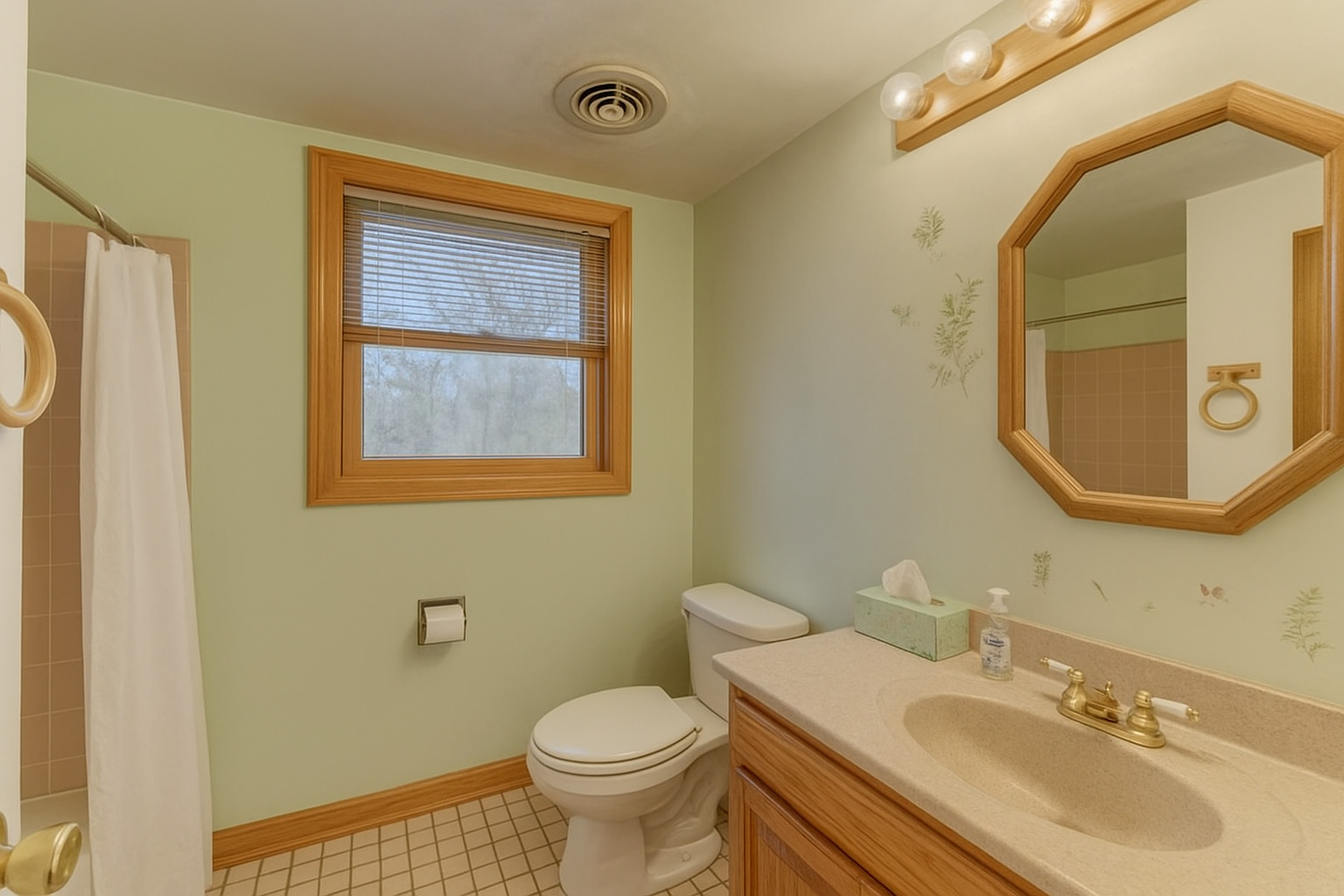 7120 S 86th Avenue, Justice, IL 60458