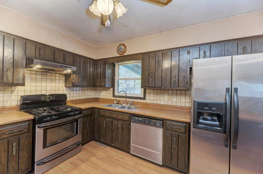 7120 S 86th Avenue, Justice, IL 60458