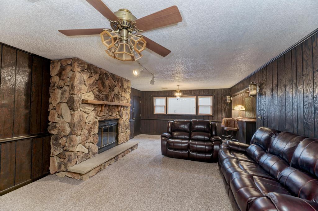 7120 S 86th Avenue, Justice, IL 60458