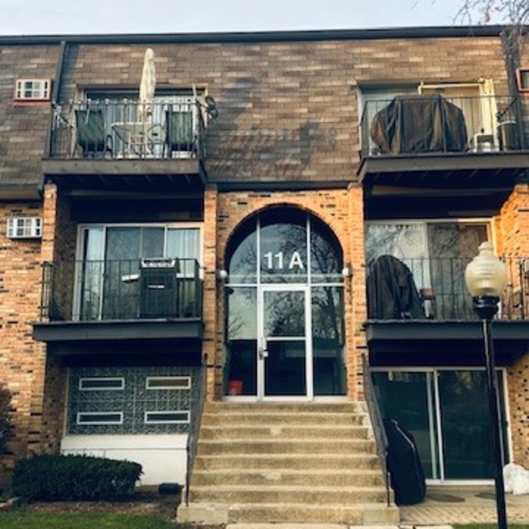 11A E Dundee Quarter Drive #205, Palatine, IL 60074