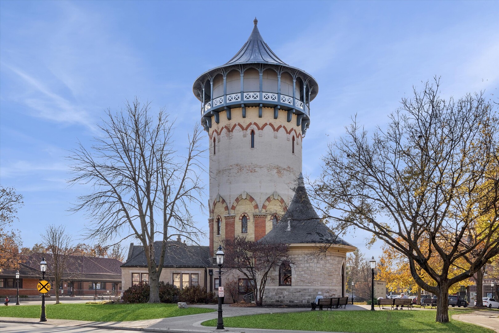 10 E Burlington Street #3C, Riverside, IL 60546