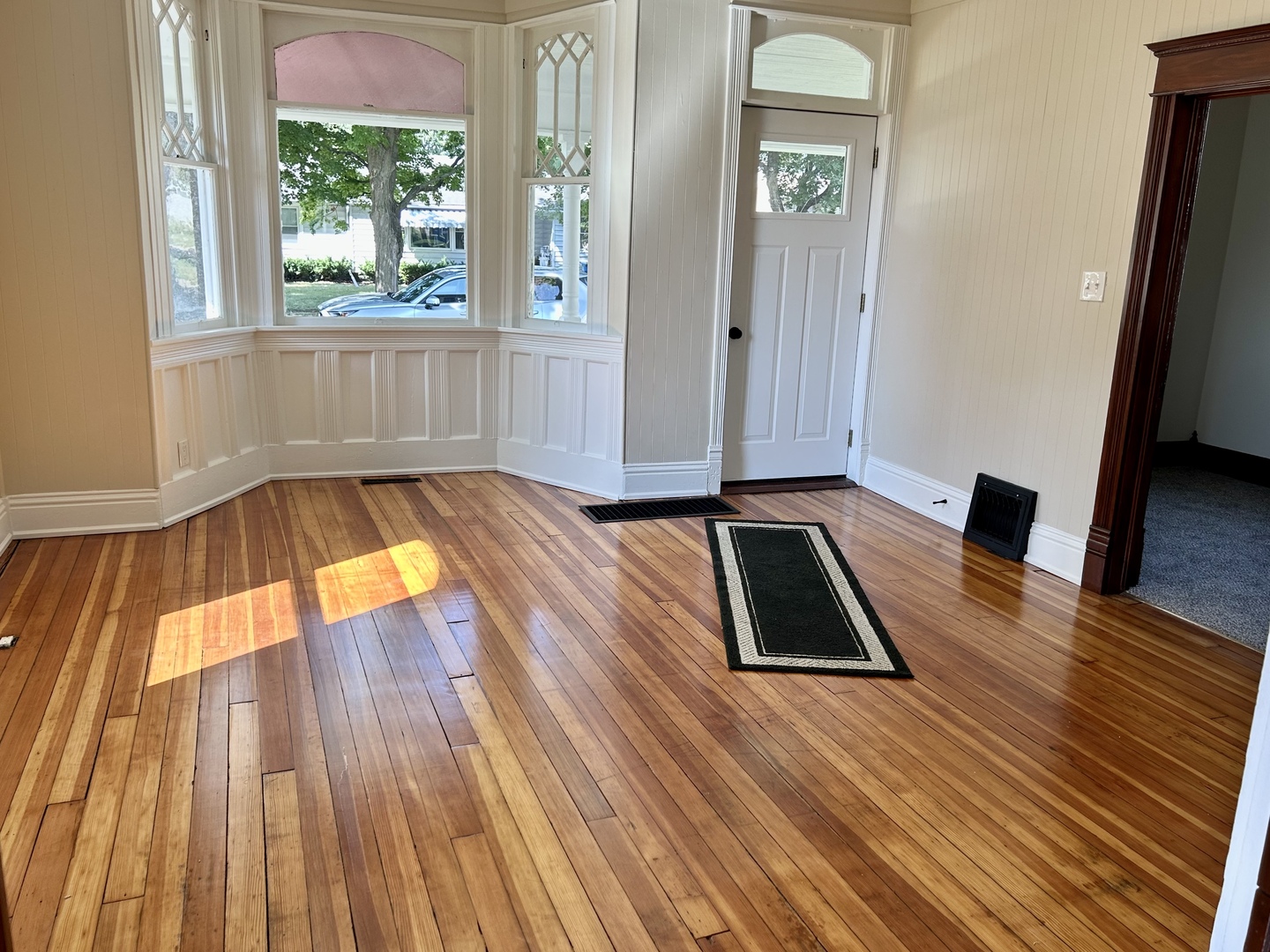 109 S Bureau Avenue, Ladd, IL 61329