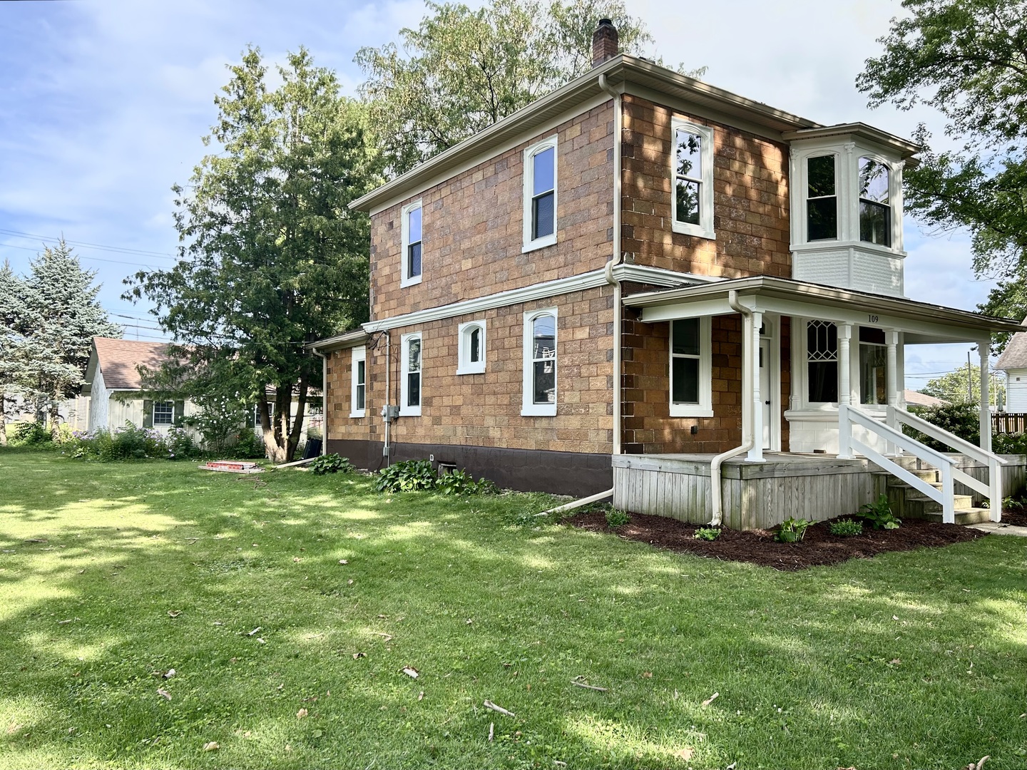 109 S Bureau Avenue, Ladd, IL 61329