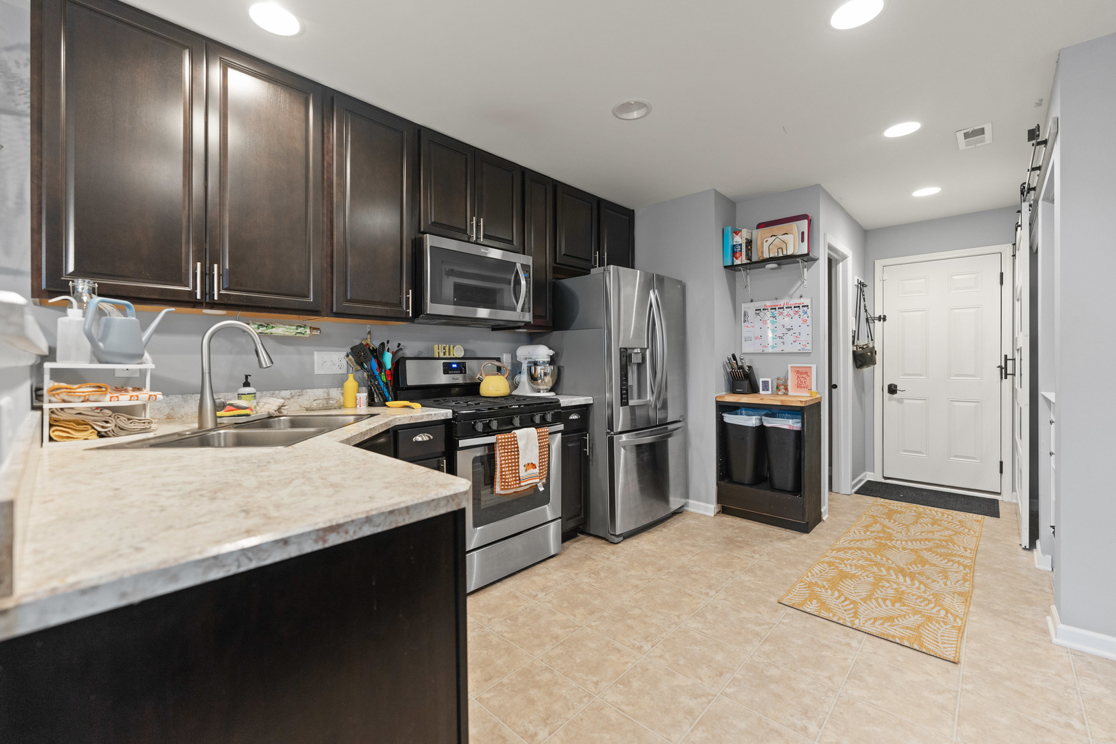 586 Vine Street, Hampshire, IL 60140