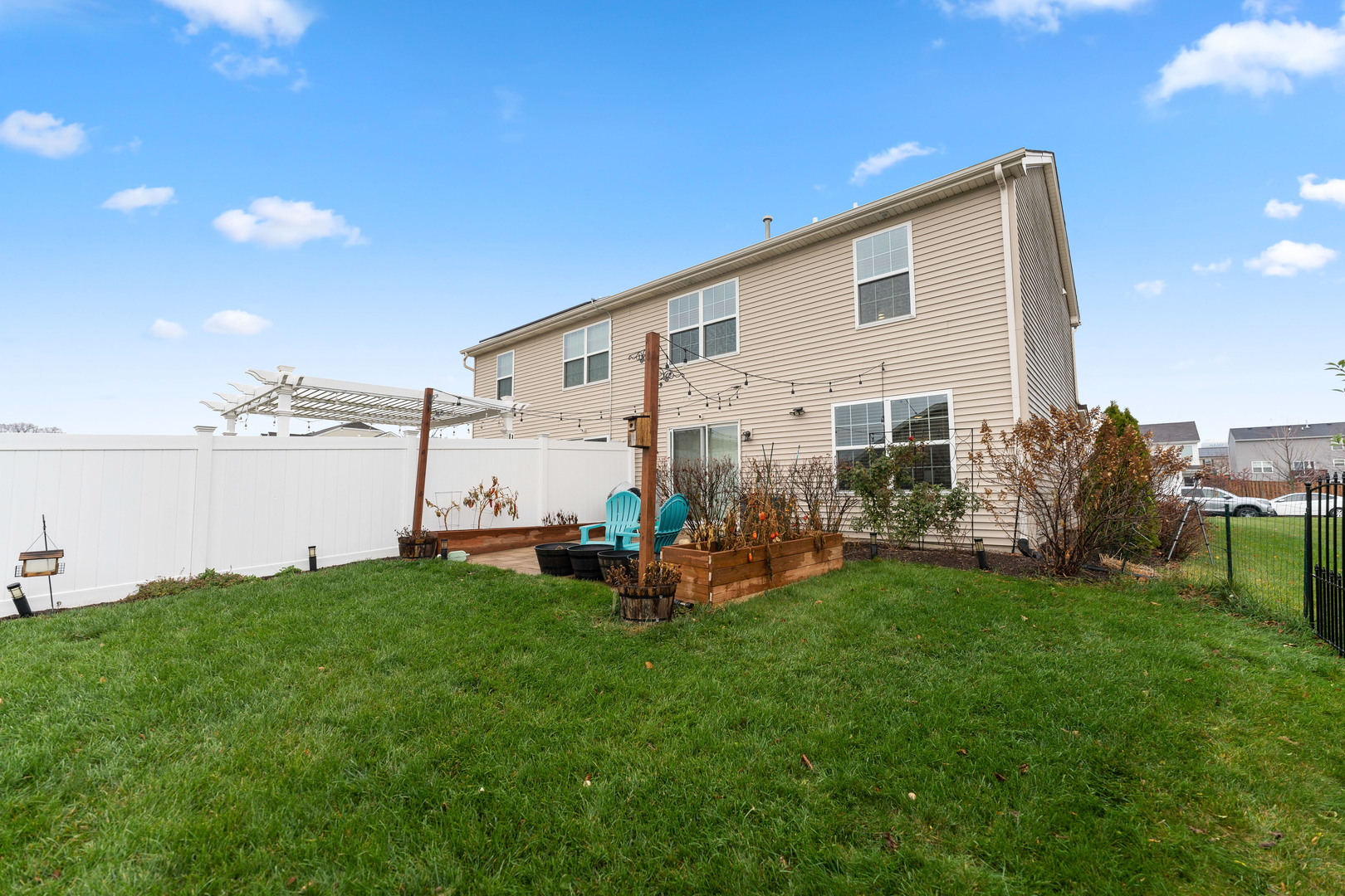 586 Vine Street, Hampshire, IL 60140