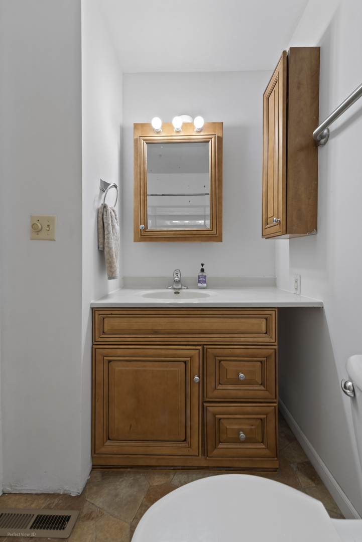 18596 W Karen Lane, Gurnee, IL 60031