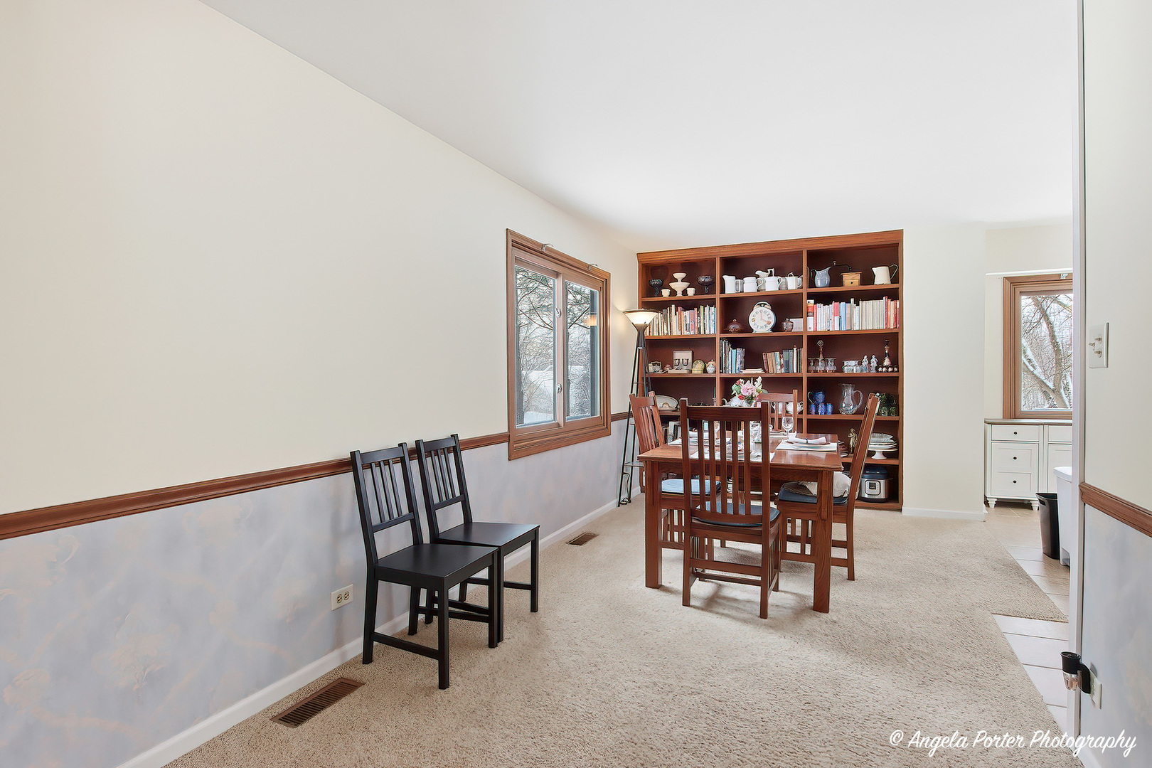 22665 W DEPOT Street, Antioch, IL 60002