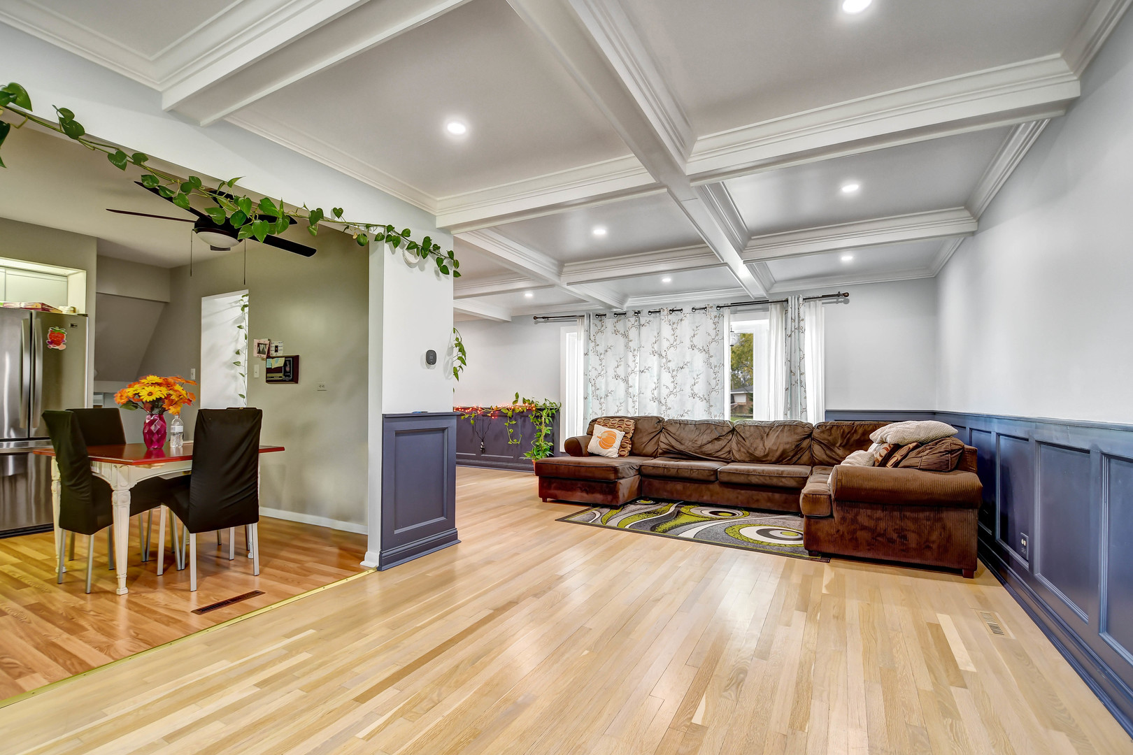 15251 Colina Avenue, Oak Forest, IL 60452