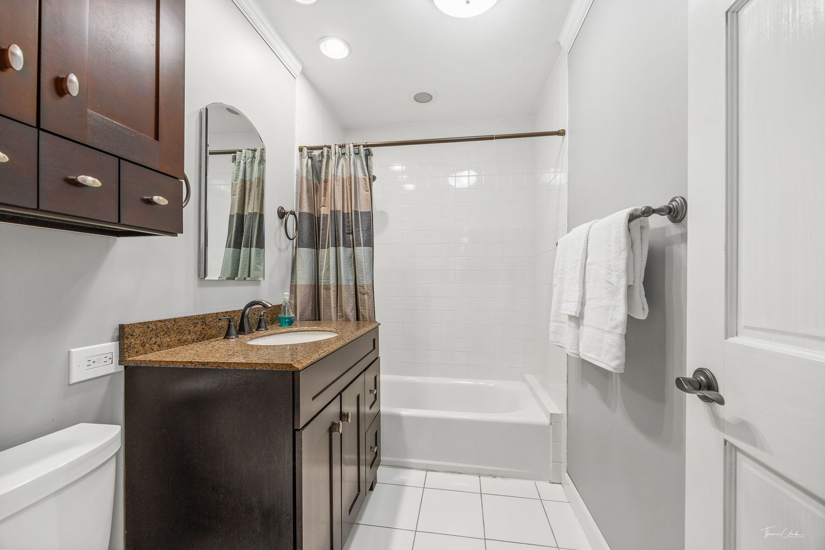 4939 Lee Avenue, Downers Grove, IL 60515