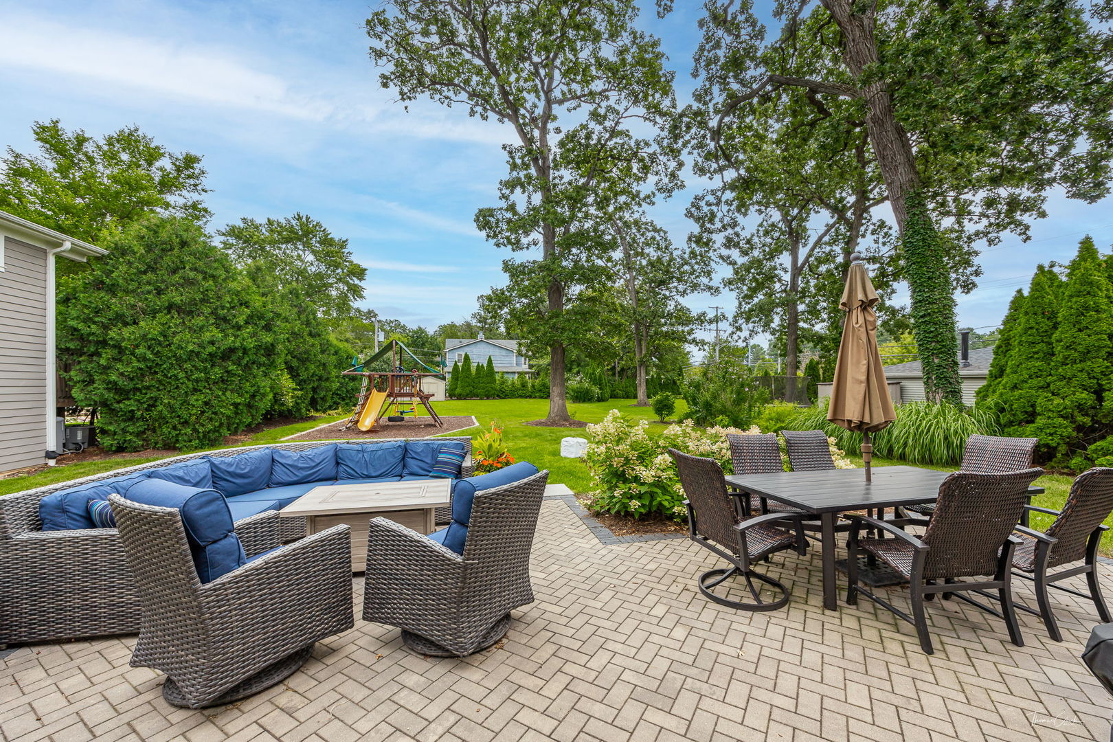 4939 Lee Avenue, Downers Grove, IL 60515