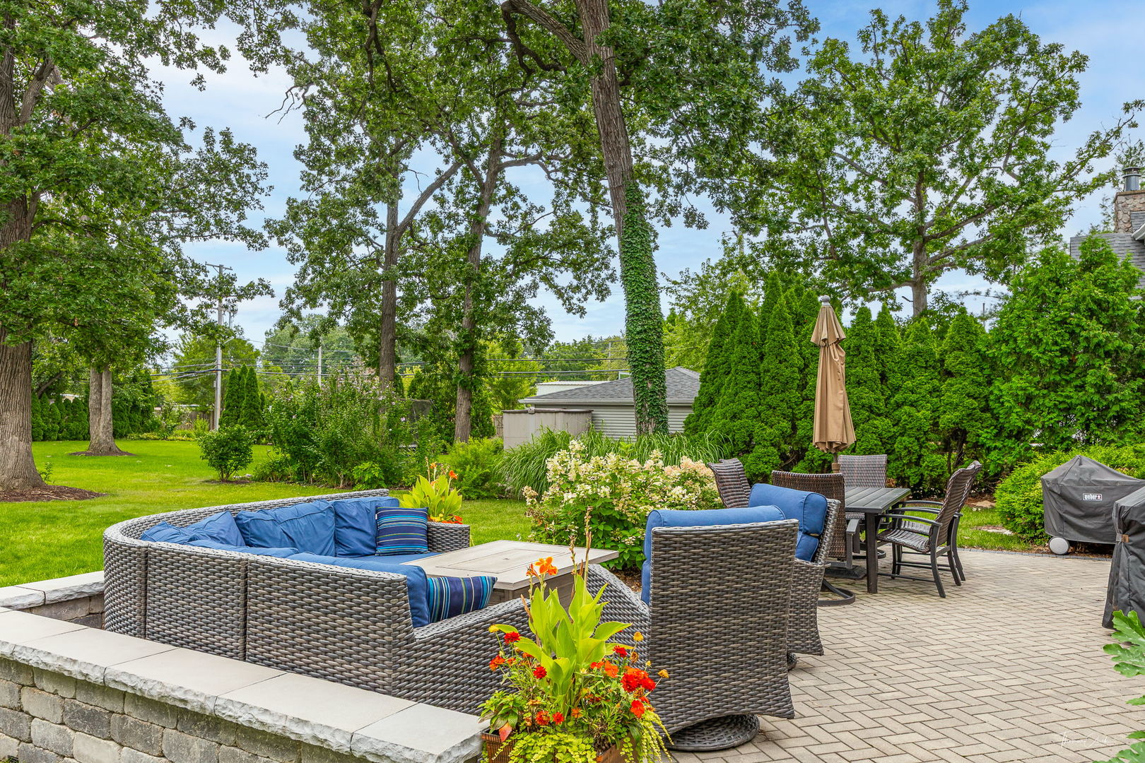 4939 Lee Avenue, Downers Grove, IL 60515