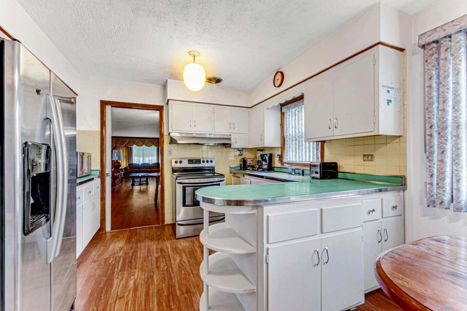 10906 S Wallace Street, Chicago, IL 60628