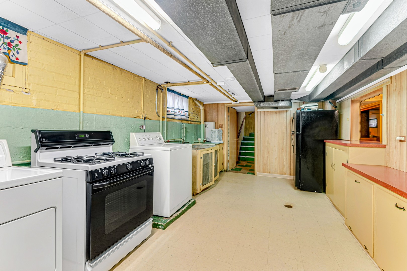 10906 S Wallace Street, Chicago, IL 60628