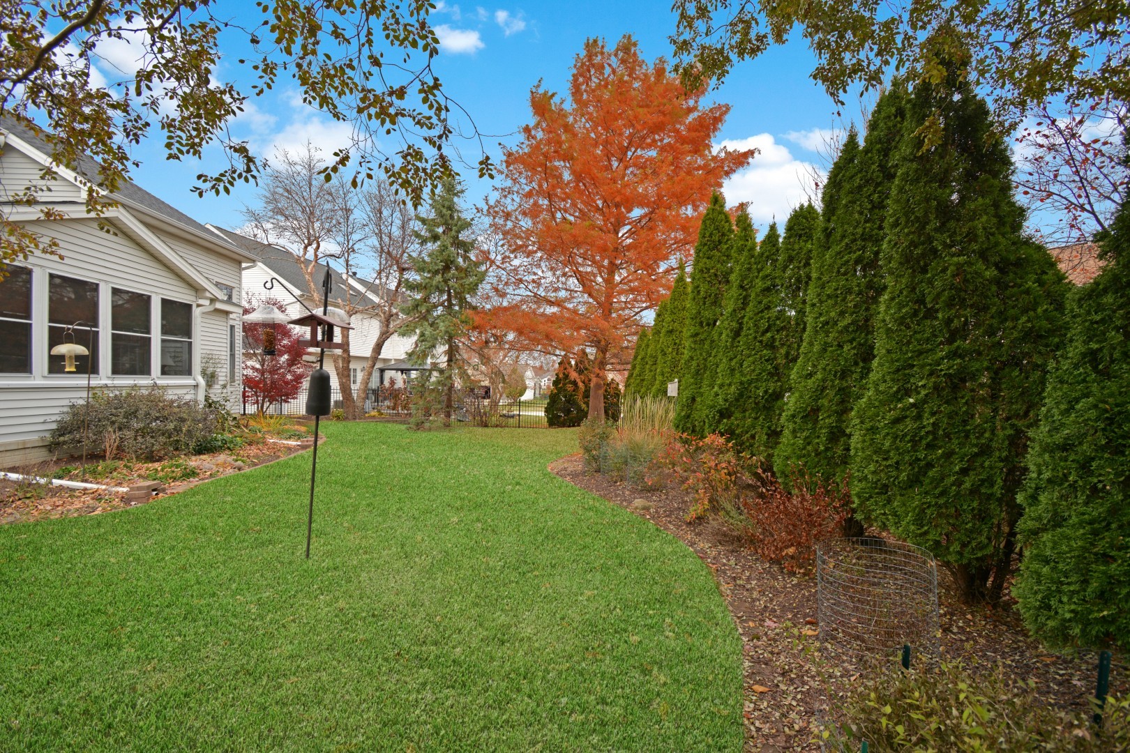 35 Greythorne Circle, Bloomington, IL 61704