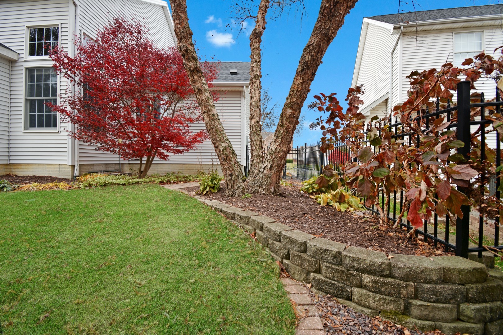 35 Greythorne Circle, Bloomington, IL 61704