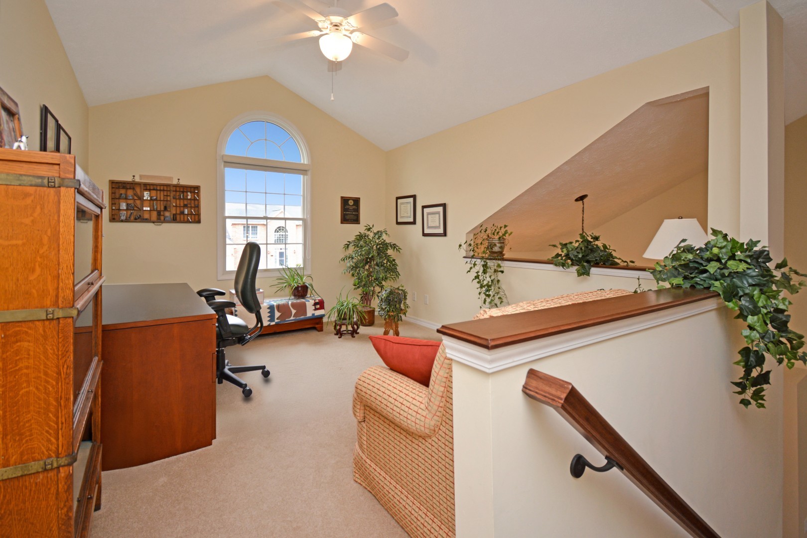 35 Greythorne Circle, Bloomington, IL 61704