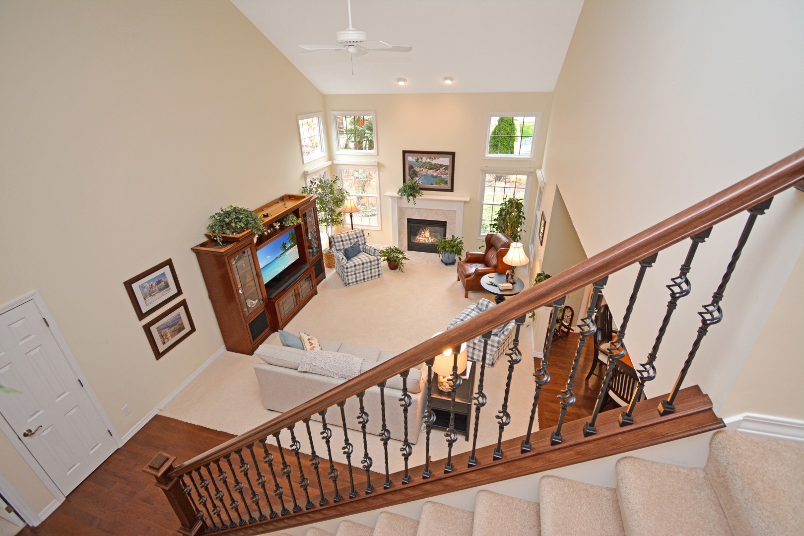 35 Greythorne Circle, Bloomington, IL 61704