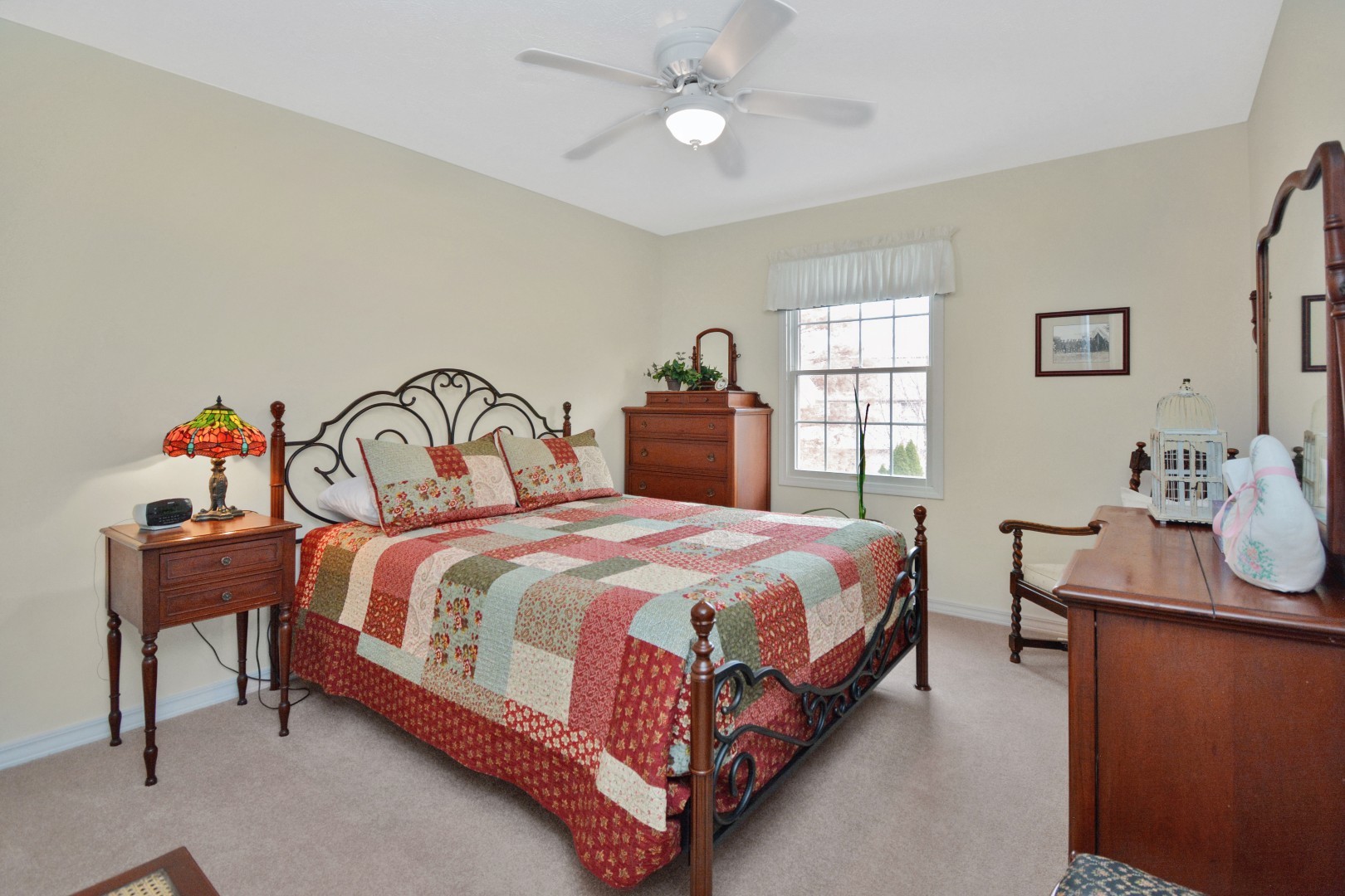 35 Greythorne Circle, Bloomington, IL 61704