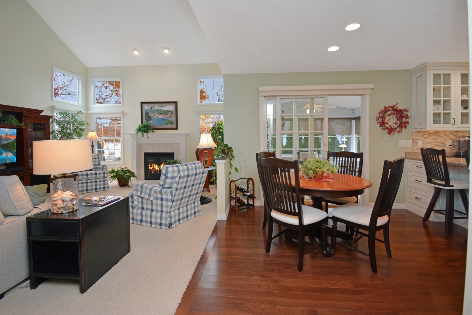 35 Greythorne Circle, Bloomington, IL 61704