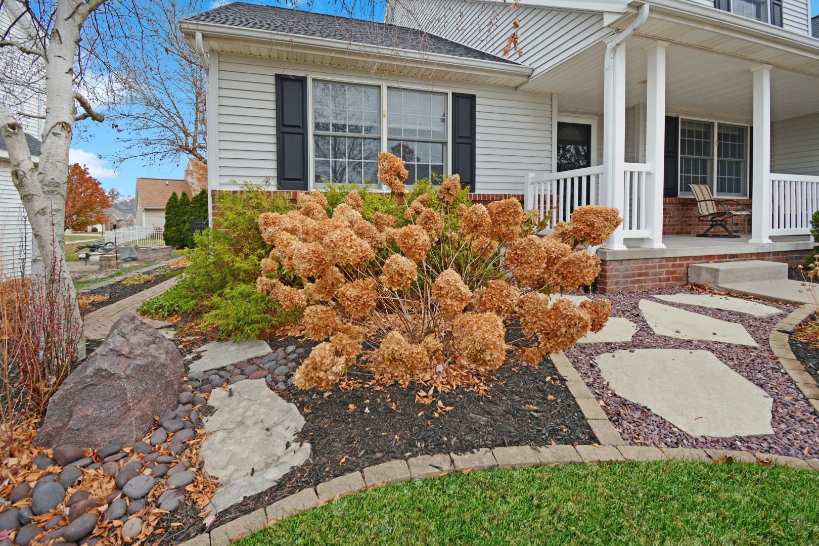 35 Greythorne Circle, Bloomington, IL 61704