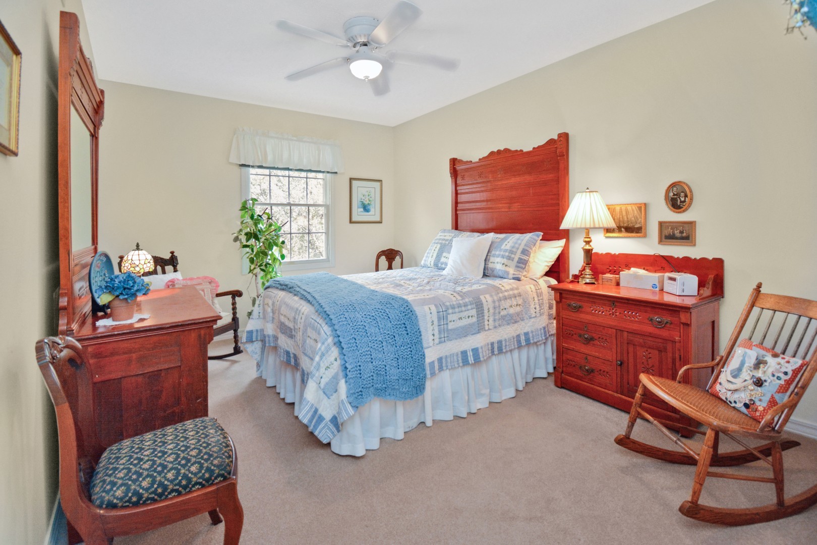 35 Greythorne Circle, Bloomington, IL 61704