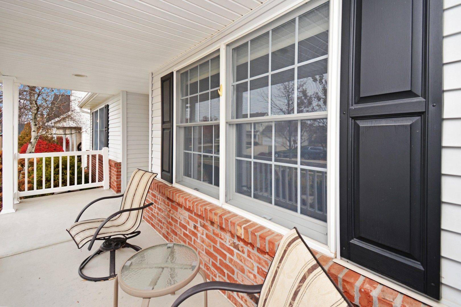 35 Greythorne Circle, Bloomington, IL 61704