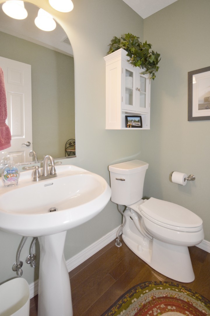 35 Greythorne Circle, Bloomington, IL 61704